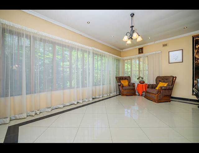 4 BEDROOM HOUSE FOR SALE IN WESTVILLE